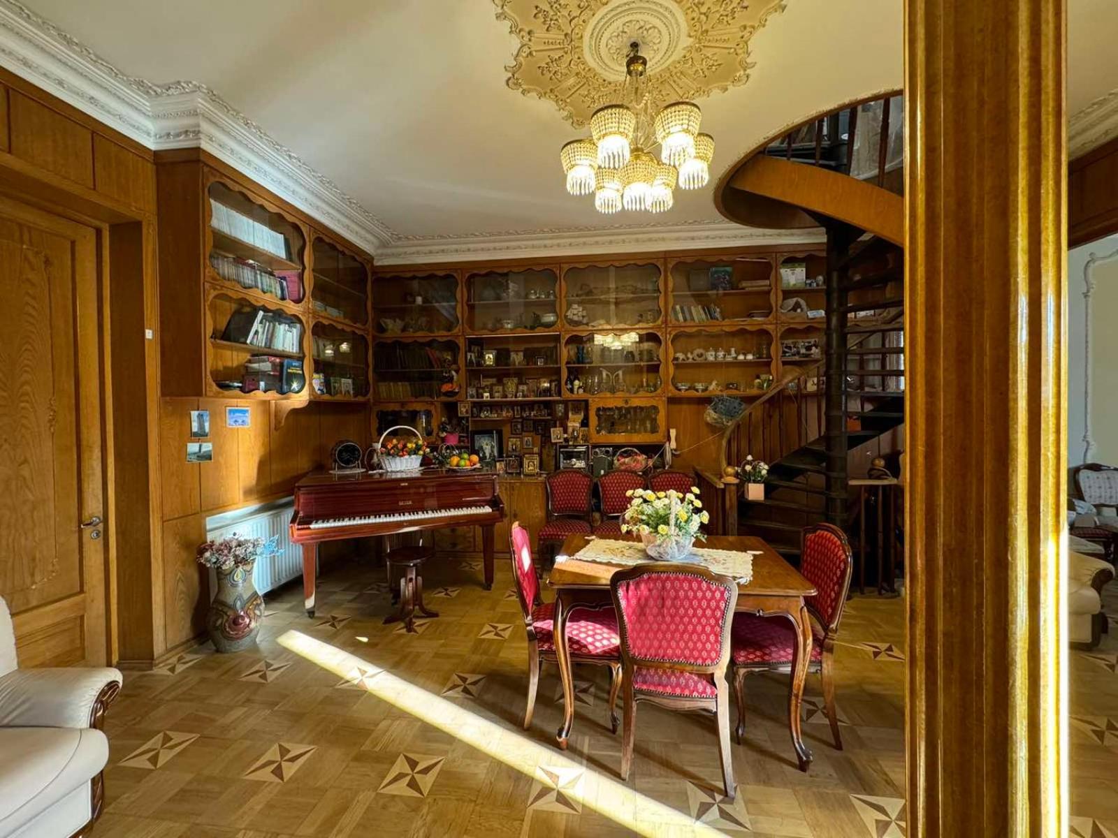 K&N Guesthouse Tbilisi Esterno foto